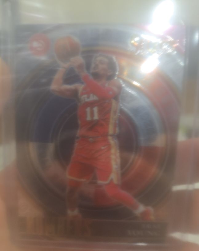 2020-21 Panini Select #14 Trae Young — front