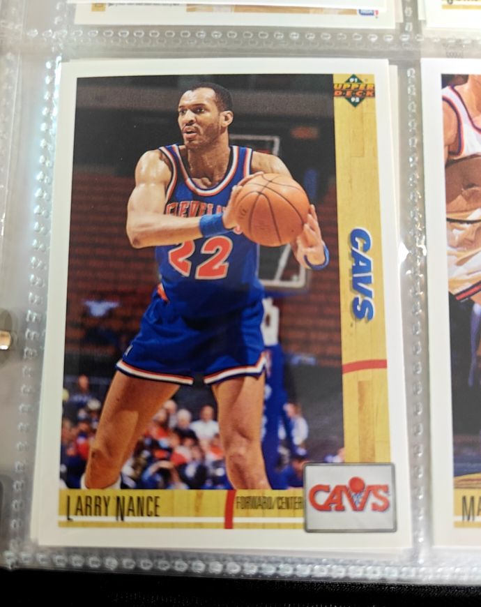 1991-92 Upper Deck #223 Larry Nance — front