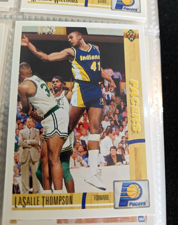 1991-92 Upper Deck #218 LaSalle Thompson — front
