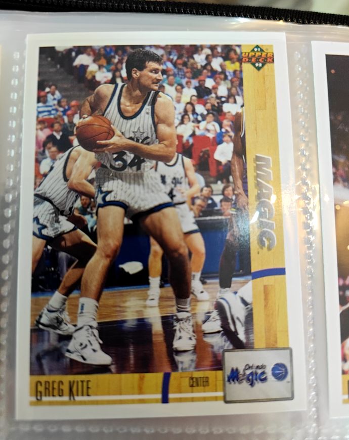 1991-92 Upper Deck #207 Greg Kite — front