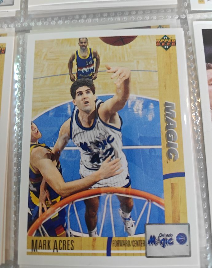 1991-92 Upper Deck #201 Mark Acres — front