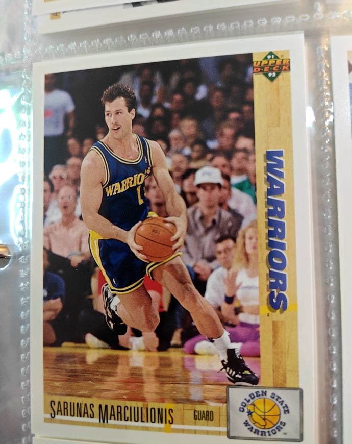 1991-92 Upper Deck #354 Sarunas Marciulionis — front