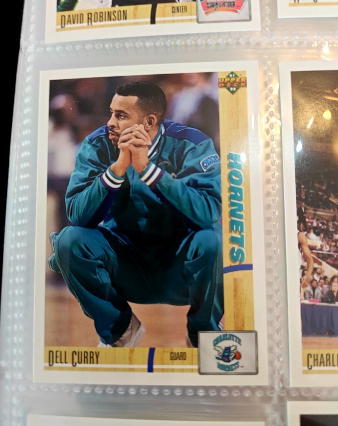 1991-92 Upper Deck #327 Dell Curry — front