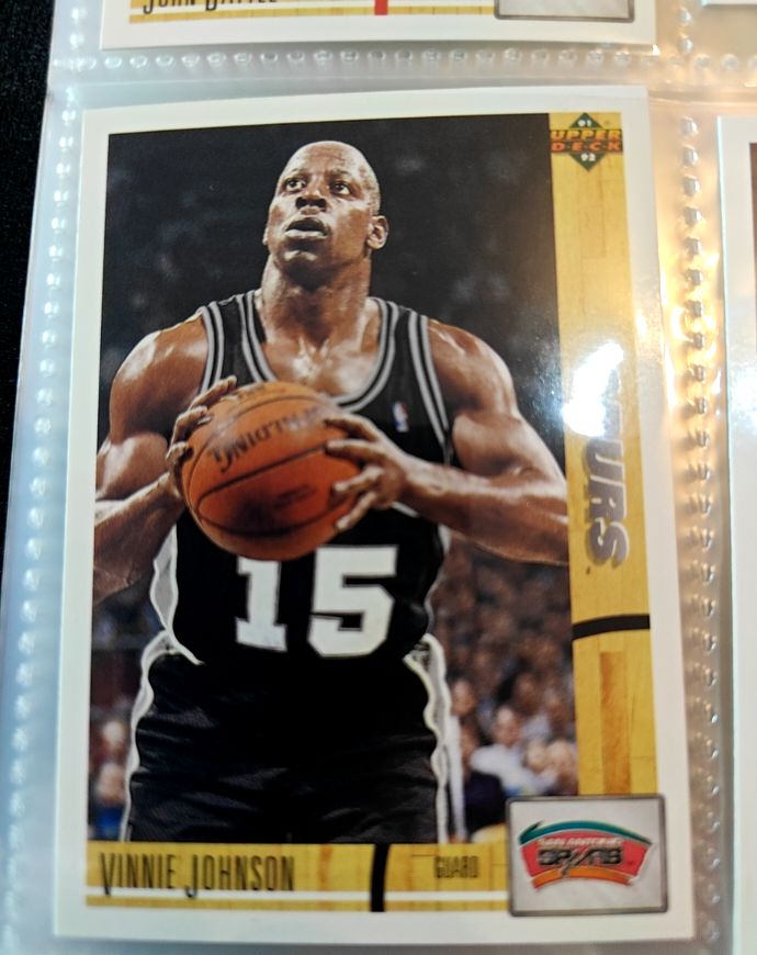 1991-92 Upper Deck #425 Vinnie Johnson — front