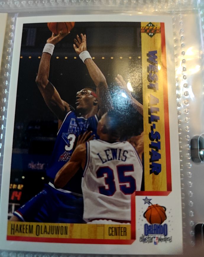 1991-92 Upper Deck #472 Hakeem Olajuwon — front