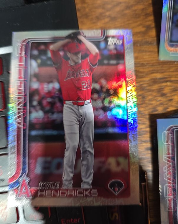 2025 Topps Update #US136 Kyle Hendricks — front