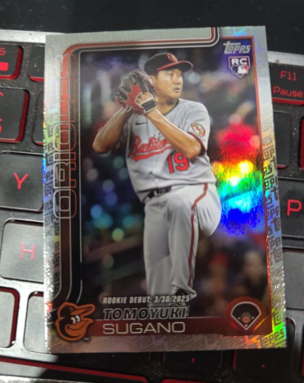 2025 Topps Update #US55 Tomoyuki Sugano — front