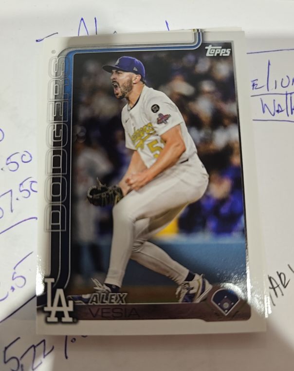 2025 Topps Alex Vesia Dodgers — front