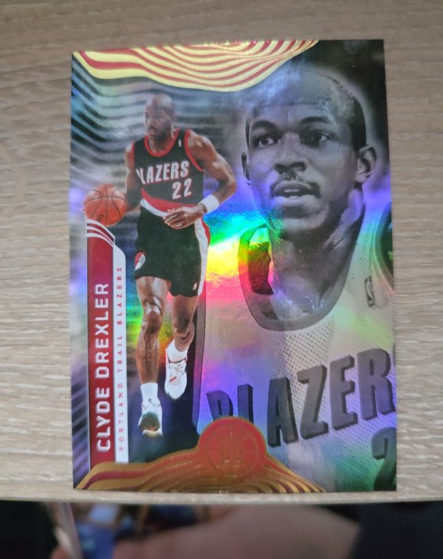 2021-22 Panini Illusions #145 Clyde Drexler — front