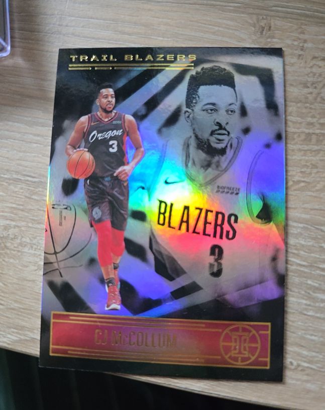 2020-21 Panini Illusions #121 CJ McCollum — front
