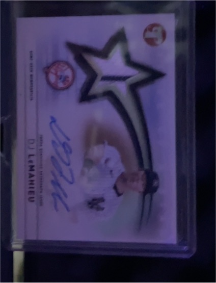2022 Topps Pristine Slice of a Star DJ LeMahieu — front