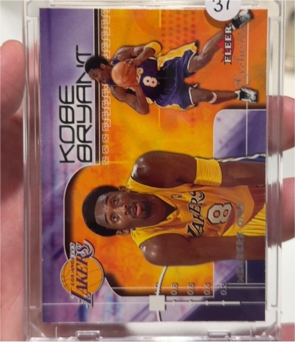 2001-02 Fleer Exclusive #115 Kobe Bryant — front