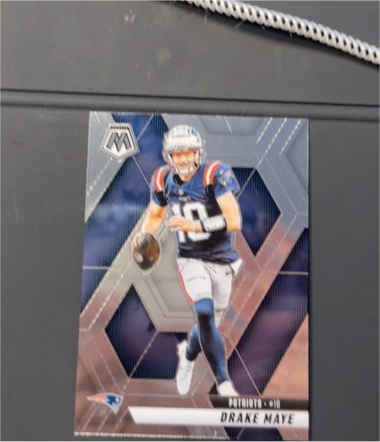 2025 Panini Mosaic #28 Drake Maye — front