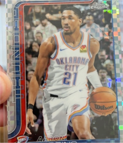 2025-26 Topps Chrome #196 Aaron Wiggins — front
