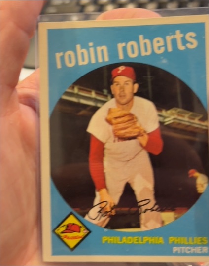 1959 Topps #352 Robin Roberts — front