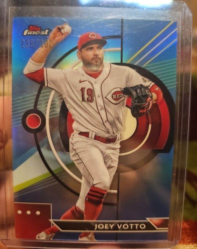 2023 Topps Finest #81 Joey Votto — front