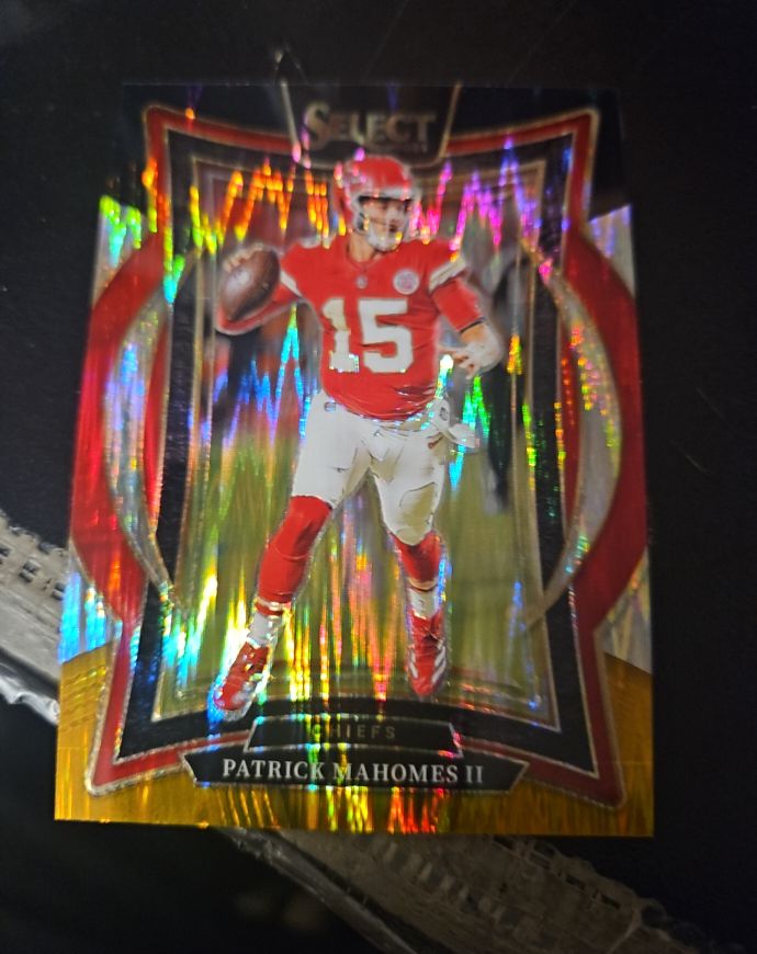 2024 Panini Select Concourse #33 Patrick Mahomes II — front