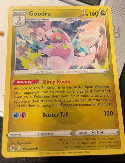 2021 Pokémon SWSH08: Fusion Strike #197 Goodra — front