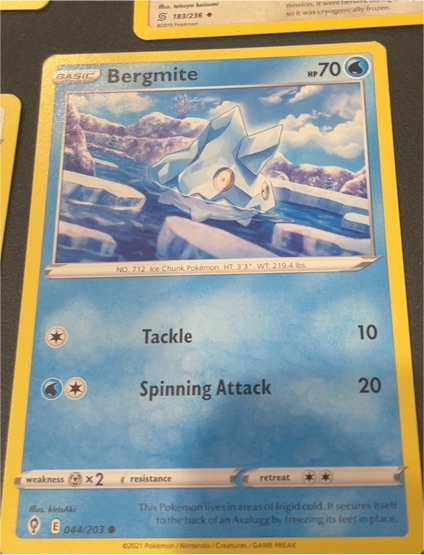 2021 Pokemon Sword & Shield Evolving Skies #044 Bergmite — front