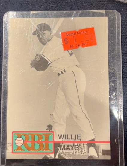 1992 RBI #24 Willie Mays — front