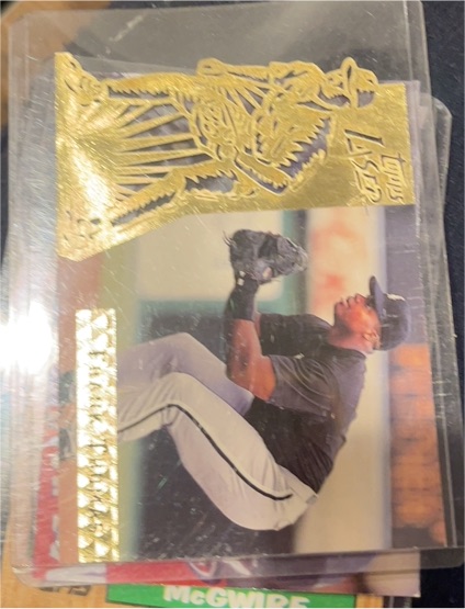 1996 Topps Laser #92 Frank Thomas — front