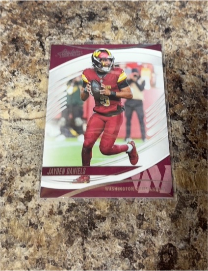 2025 Panini Absolute #44 Jayden Daniels — front