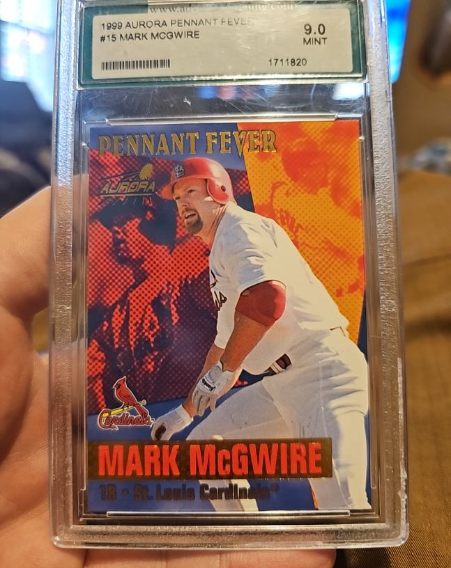 1999 Aurora Pennant Fever #15 Mark McGwire — front