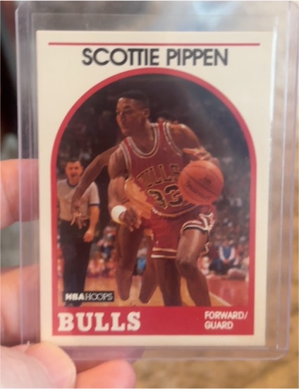 1989-90 Hoops #244 Scottie Pippen — front