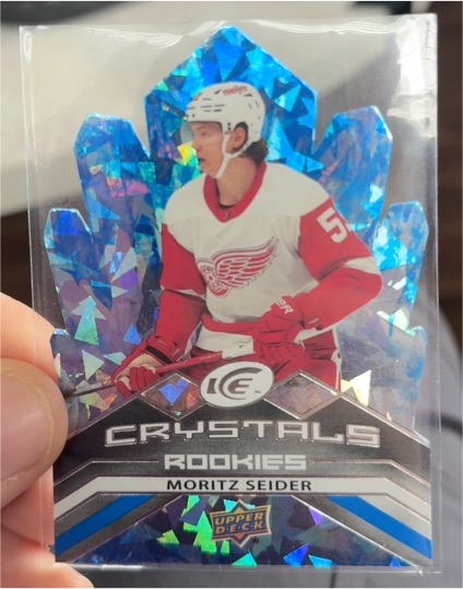 2021-22 Upper Deck Ice Crystals #IC-45 Moritz Seider Rookie — front