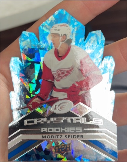 2021-22 Upper Deck Ice Crystals #IC-45 Moritz Seider — front