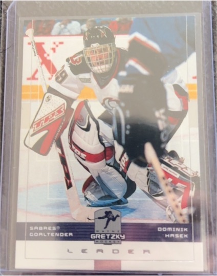 1999-00 Upper Deck #21 Dominik Hasek — front