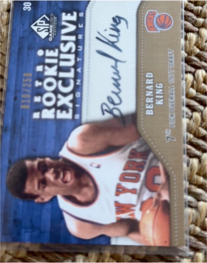 2009-10 SP Game Used Retro Rookie Exclusive Signatures #30 Bernard King — front