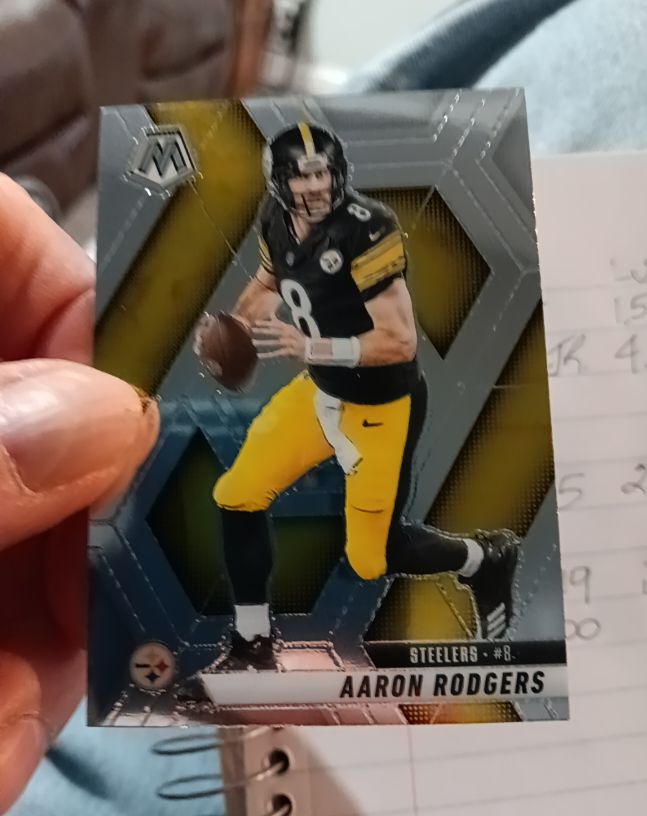 2024 Panini Mosaic #8 Aaron Rodgers — front