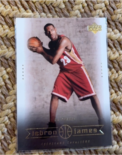 2003 Upper Deck #14 LeBron James — front