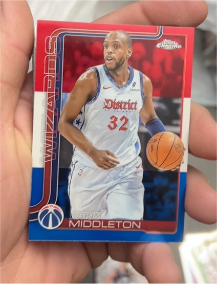 2025-26 Topps Chrome #204 Khris Middleton — front