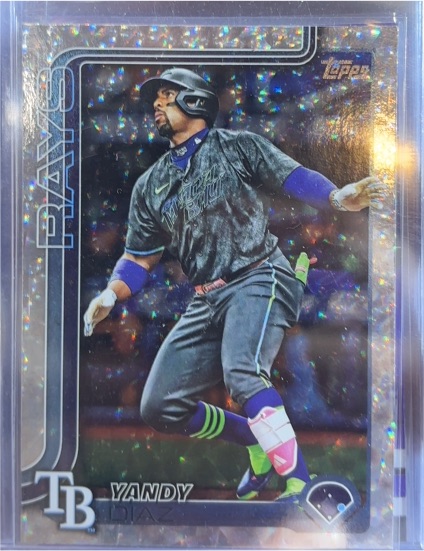2025 Topps Series 2 #402 Yandy Diaz — front