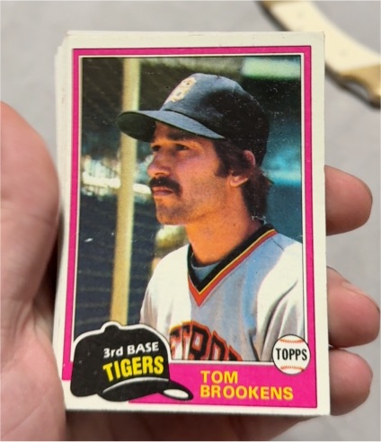1981 Topps #251 Tom Brookens — front