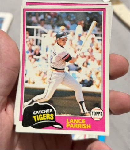 1981 Topps #392 Lance Parrish — front