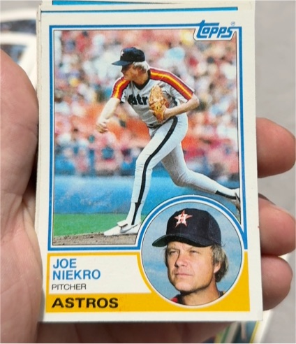1983 Topps #221 Joe Niekro Houston Astros — front
