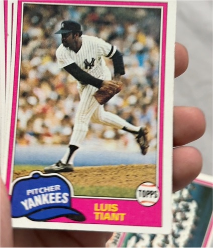 1981 Topps #627 Luis Tiant — front