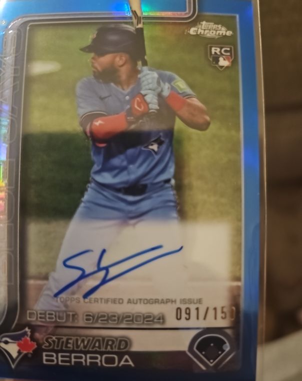 2025 Topps Chrome Update #CRDA-SB Steward Berroa Rookie Debut Auto RC Blue Jays — front