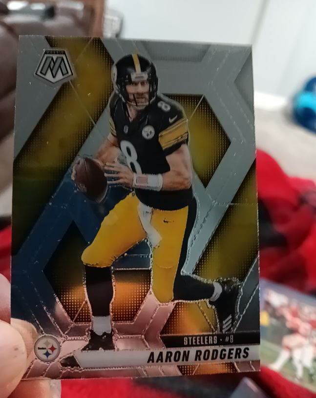 2025 Panini Mosaic #8 Aaron Rodgers — front