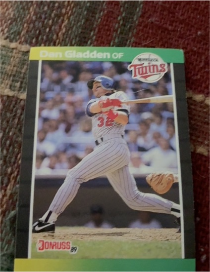 1989 Donruss #391 Dan Gladden — front