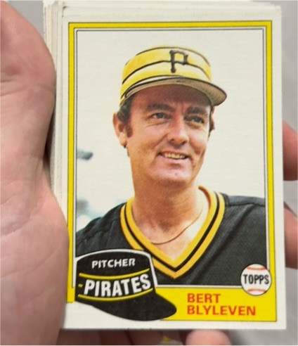 1981 Topps #554 Bert Blyleven — front