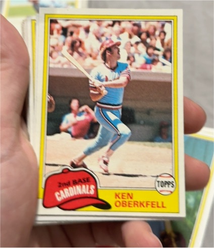 1981 Topps #32 Ken Oberkfell — front
