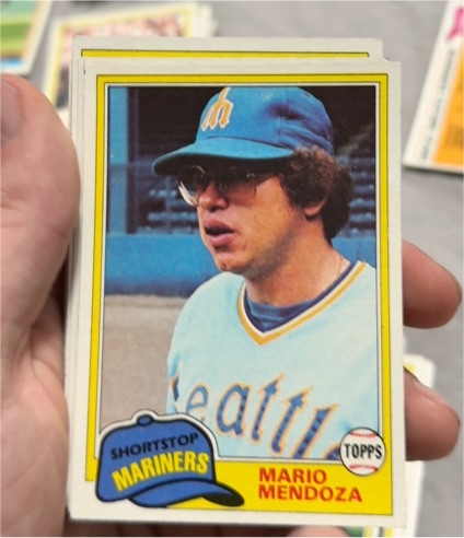 1981 Topps #76 Mario Mendoza — front