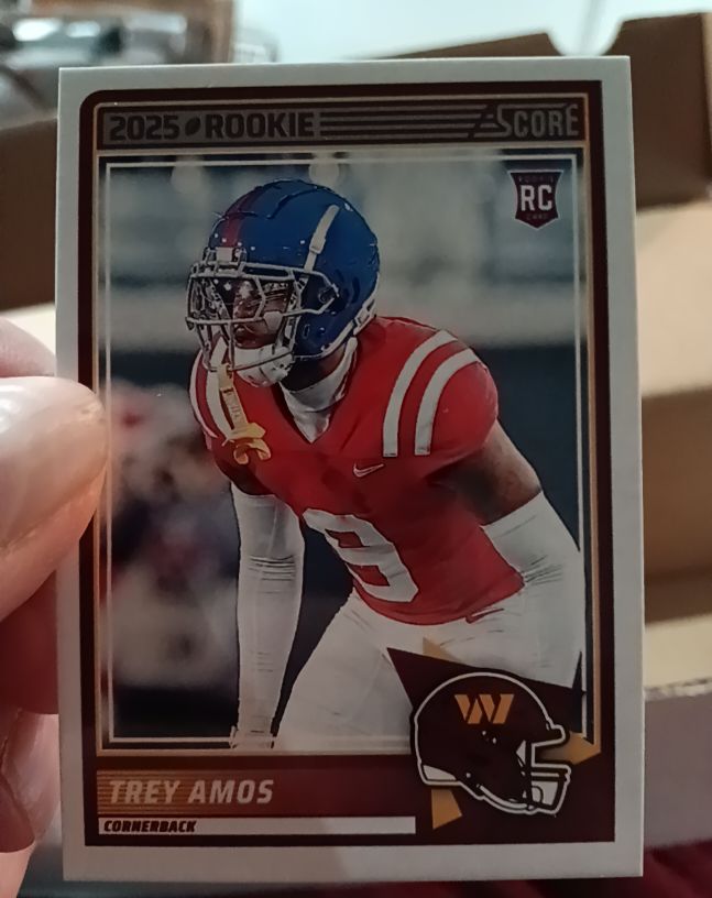 2025 Panini Score #92 Trey Amos — front