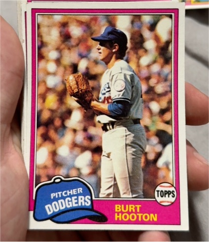1981 Topps #565 Burt Hooton — front