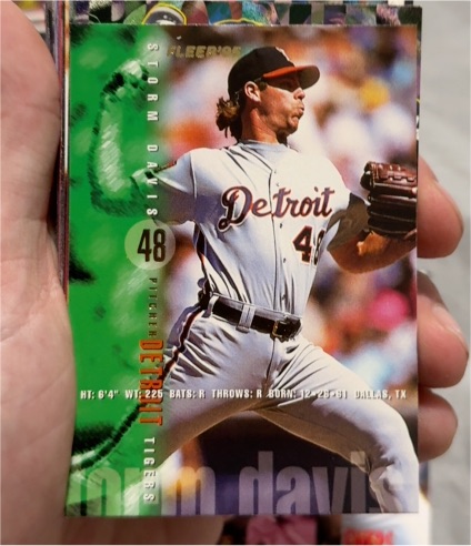 1995 Fleer #48 Storm Davis — front