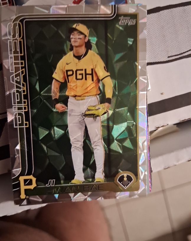 2025 Topps Update #US64 Ji Hwan Bae — front